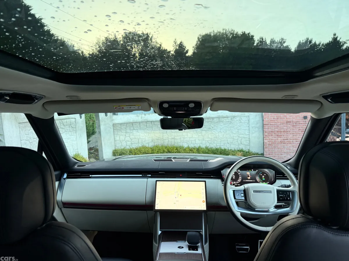 Land Rover Range Rover SUV, Petrol Plug-in Hybrid, 2025, Black