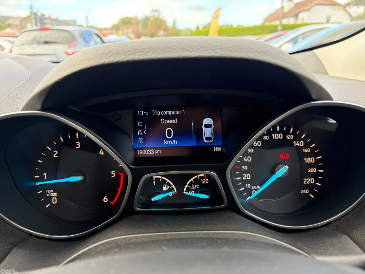 Ford Kuga SUV, Diesel, 2017, Red