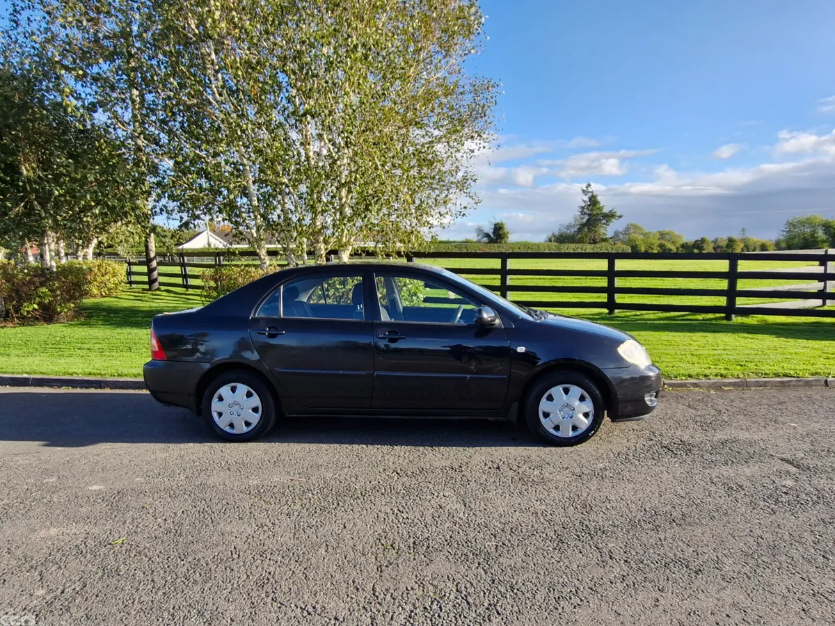 Toyota Corolla Saloon, Petrol, 2004, Black