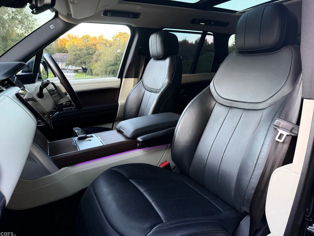 Land Rover Range Rover SUV, Petrol Plug-in Hybrid, 2025, Black