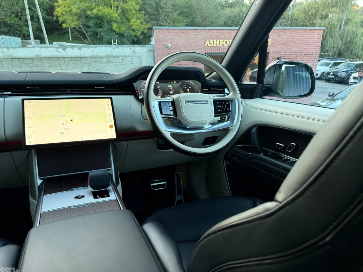 Land Rover Range Rover SUV, Petrol Plug-in Hybrid, 2025, Black