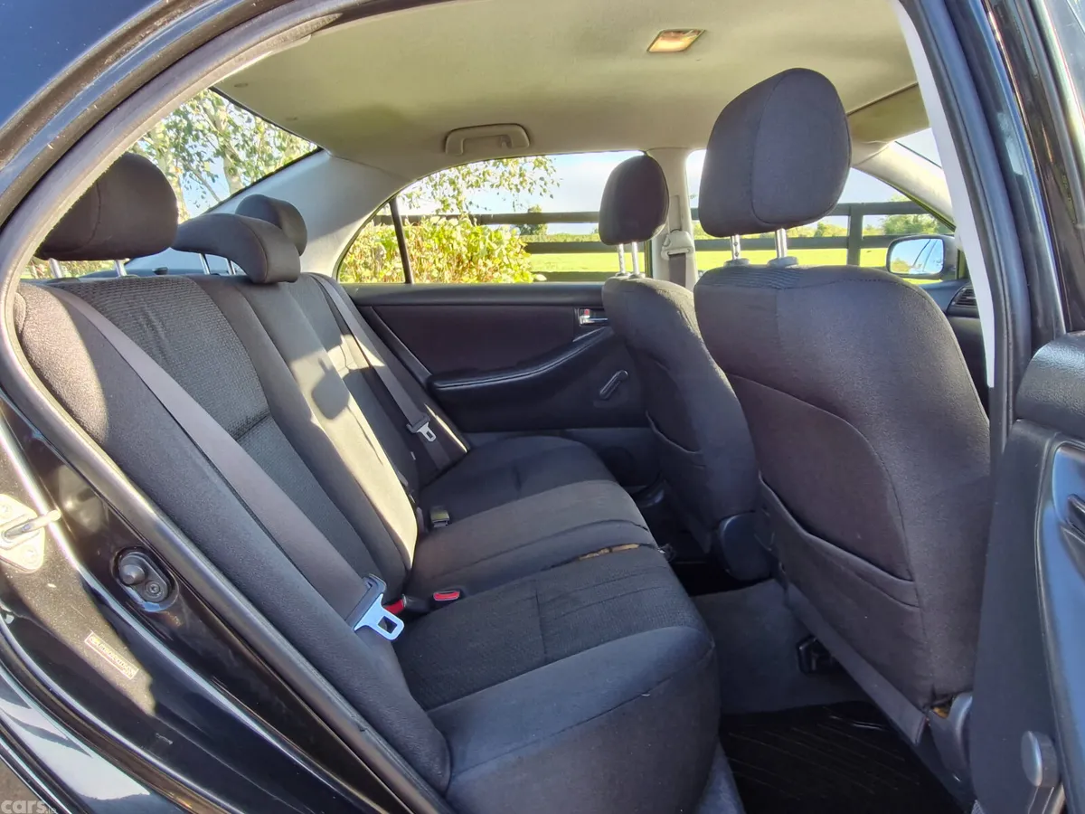 Toyota Corolla Saloon, Petrol, 2004, Black