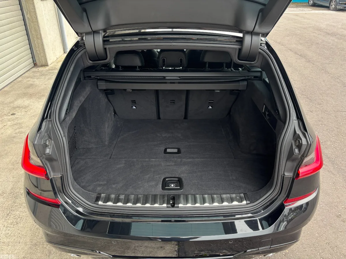 BMW 3-Series Estate, Diesel, 2020, Black