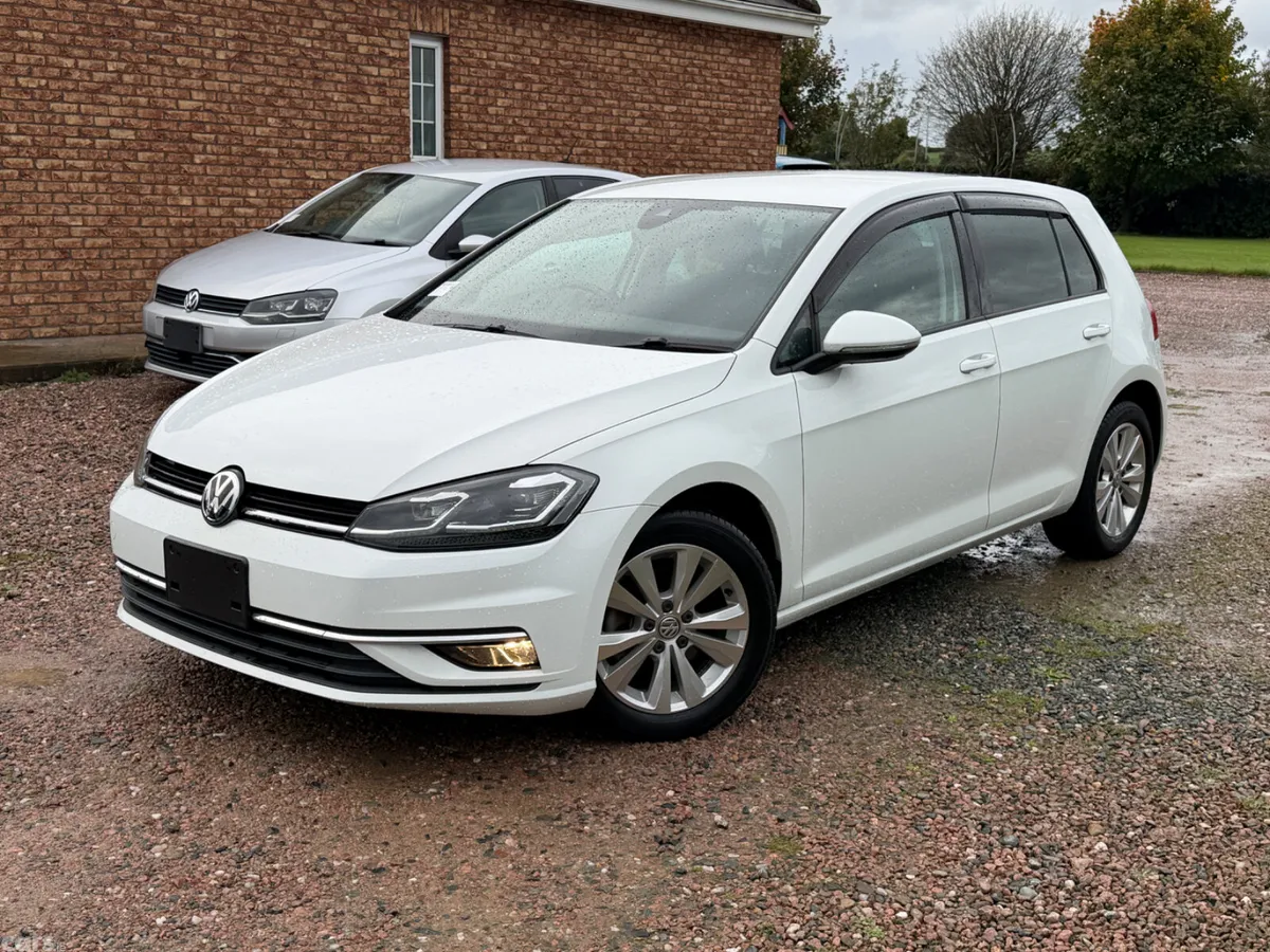 Volkswagen Golf Hatchback, Petrol, 2017, White