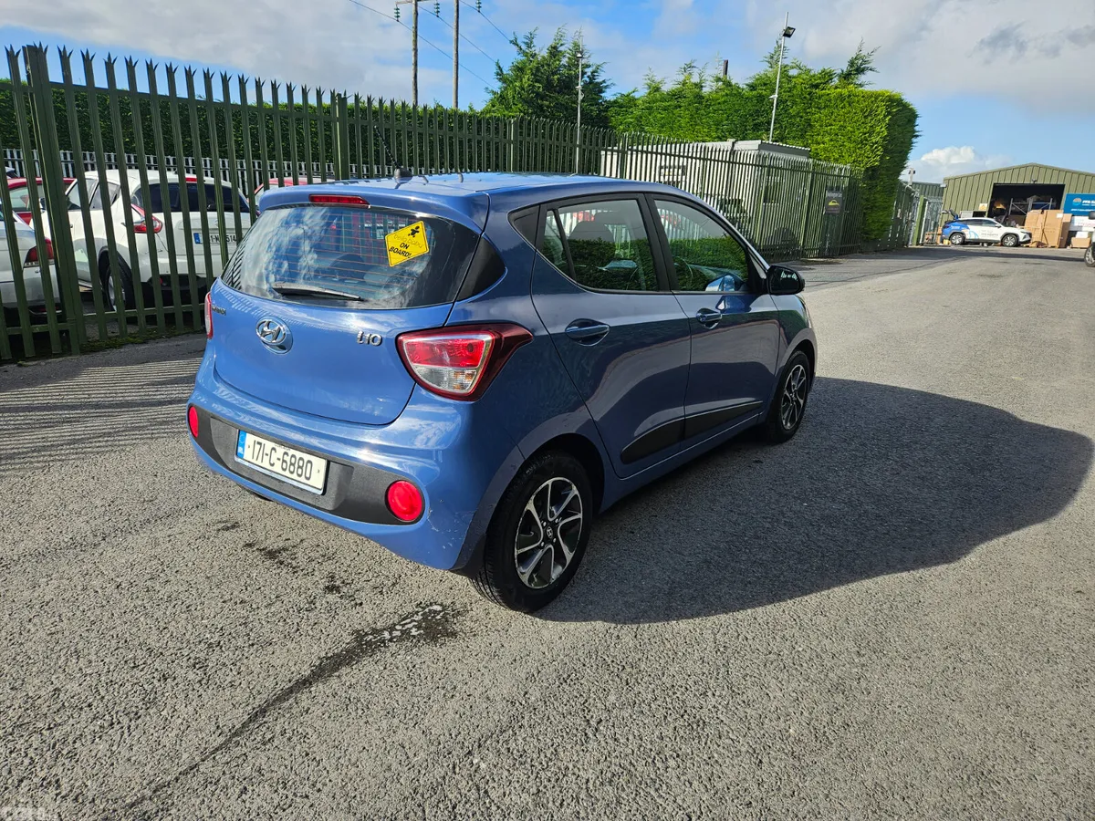 Hyundai i10 Hatchback, Petrol, 2017, Blue