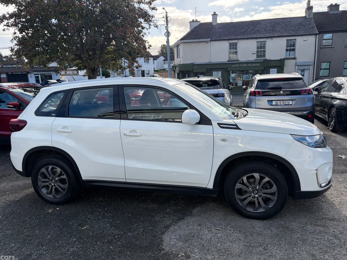 Suzuki Vitara SUV, Petrol Hybrid, 2021, White