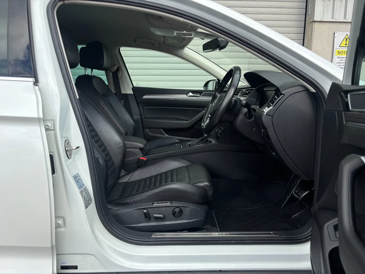 Volkswagen Passat Estate, Diesel, 2019, White