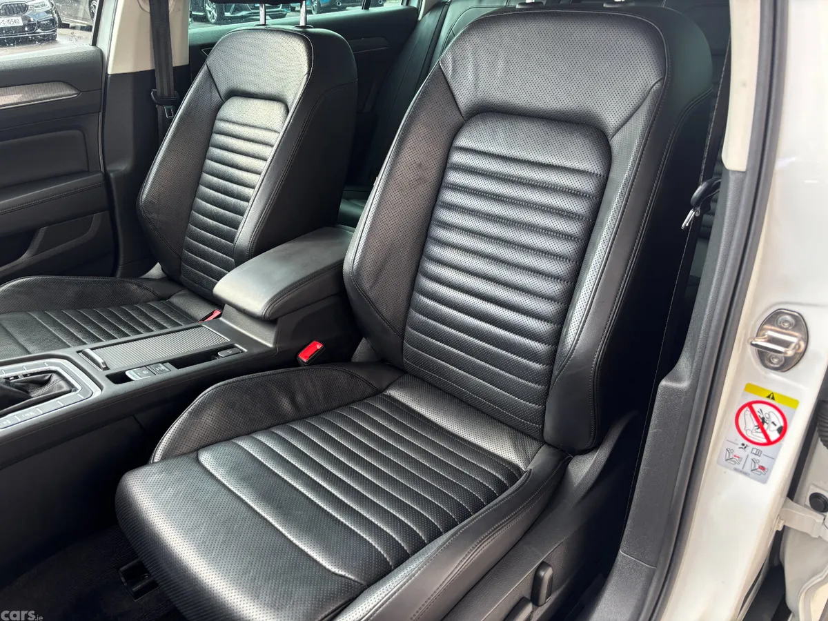 Volkswagen Passat Estate, Diesel, 2019, White