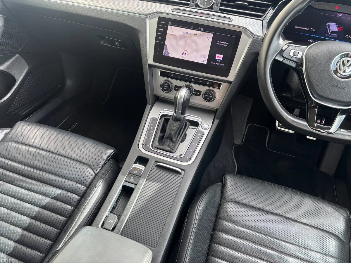 Volkswagen Passat Estate, Diesel, 2019, White