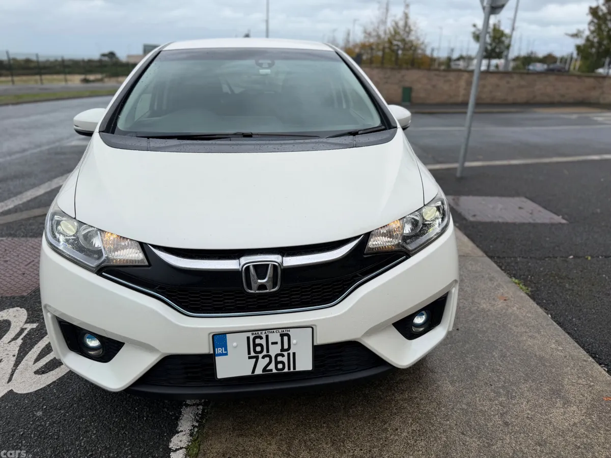 Honda Fit Hatchback, Petrol Hybrid, 2016, White