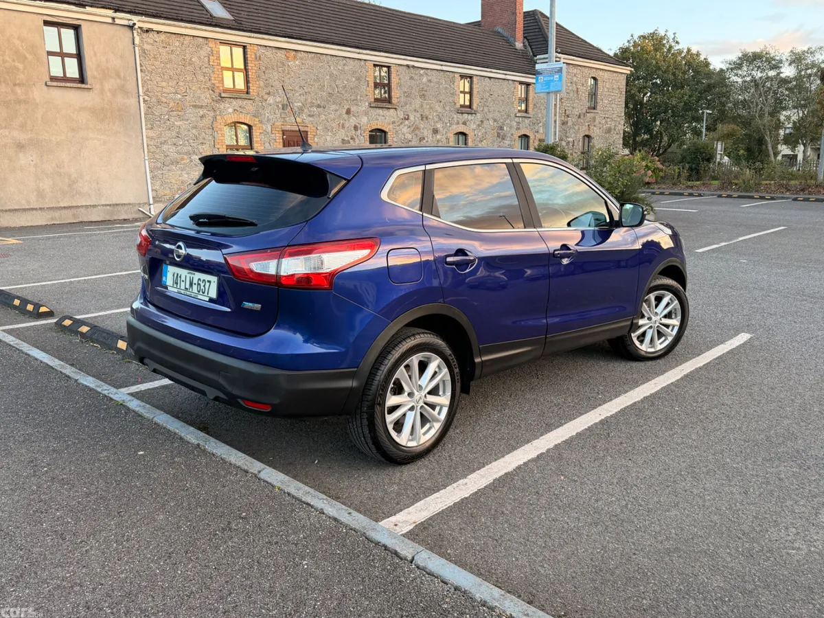Nissan Qashqai Hatchback, Diesel, 2014, Blue