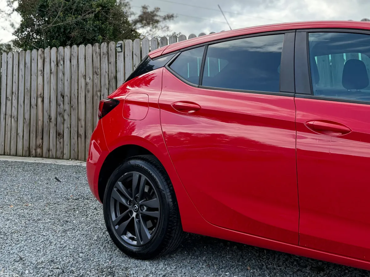 Opel Astra Hatchback, Diesel, 2019, Red