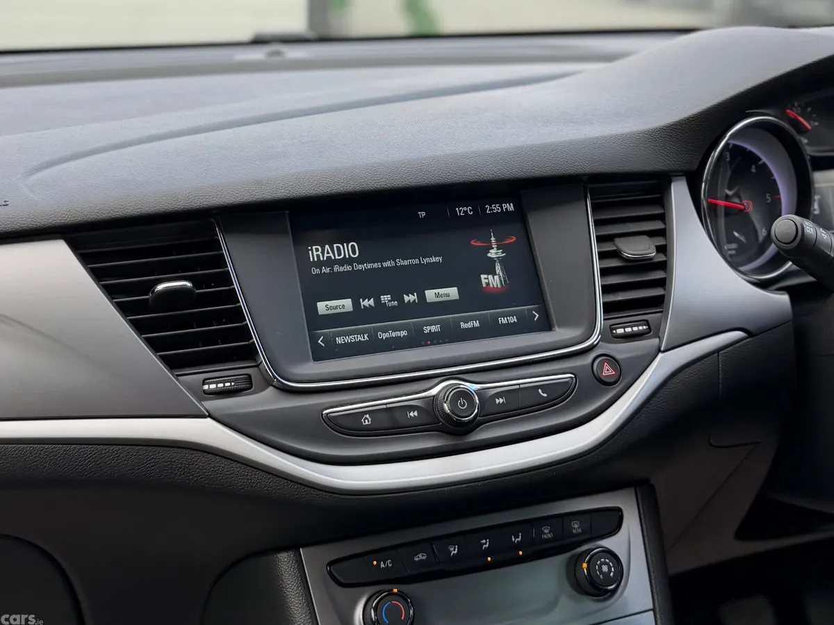 Opel Astra Hatchback, Diesel, 2019, Red