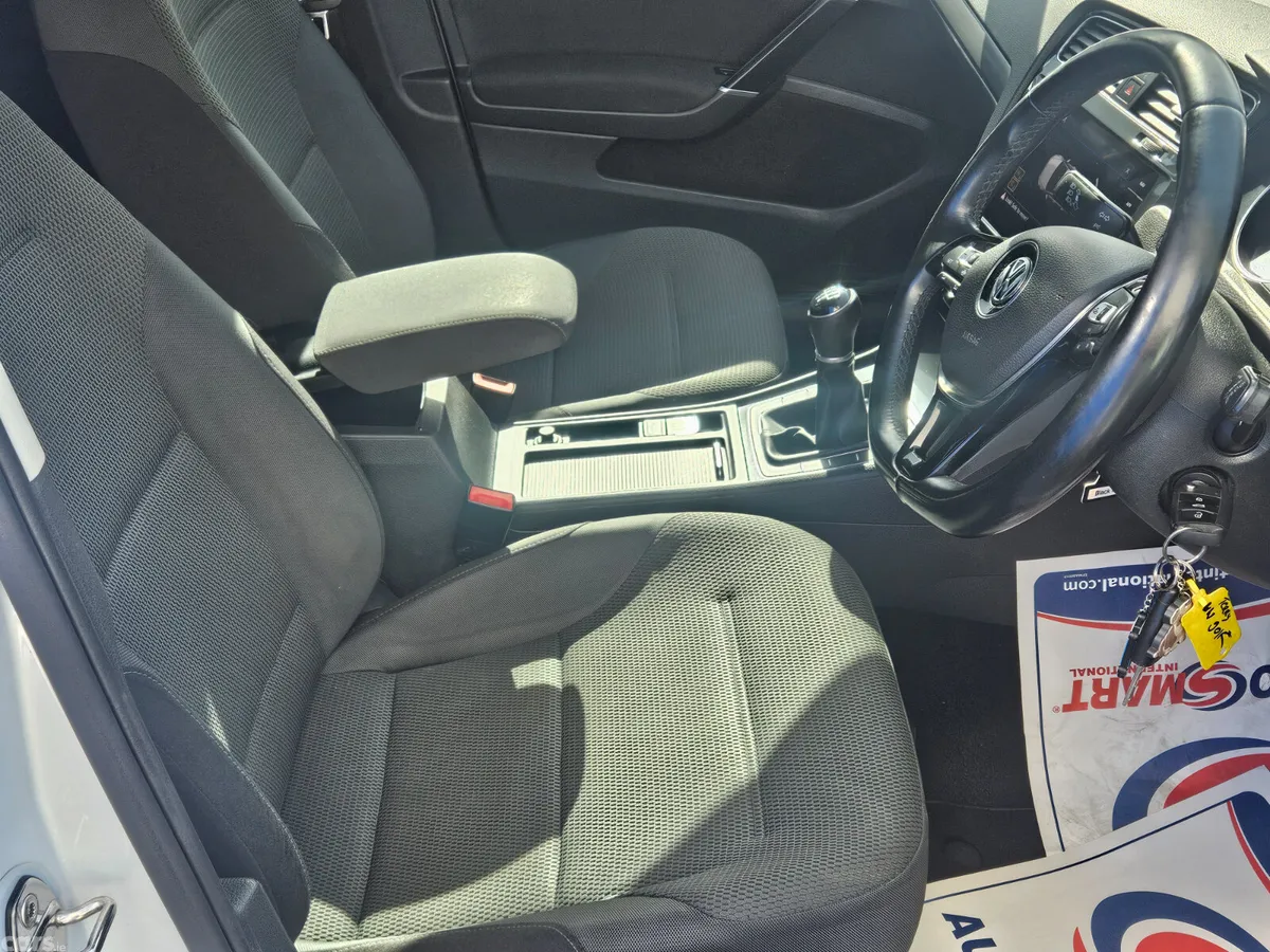 Volkswagen Golf Hatchback, Diesel, 2019, Silver