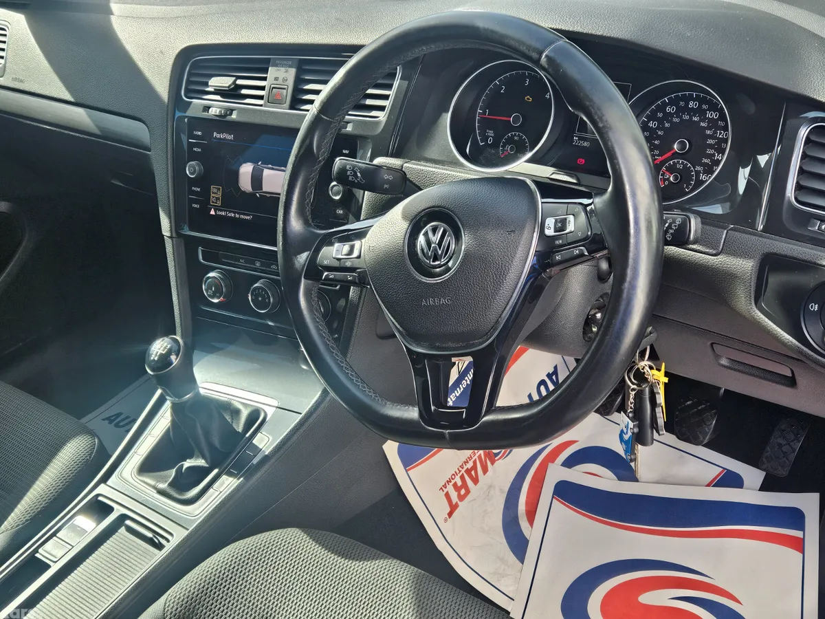 Volkswagen Golf Hatchback, Diesel, 2019, Silver