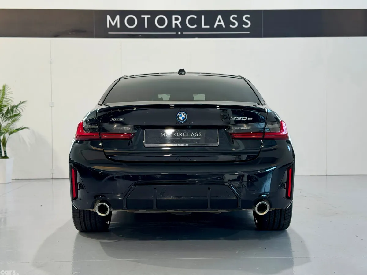 BMW 3-Series Saloon, Petrol Hybrid, 2023, Black