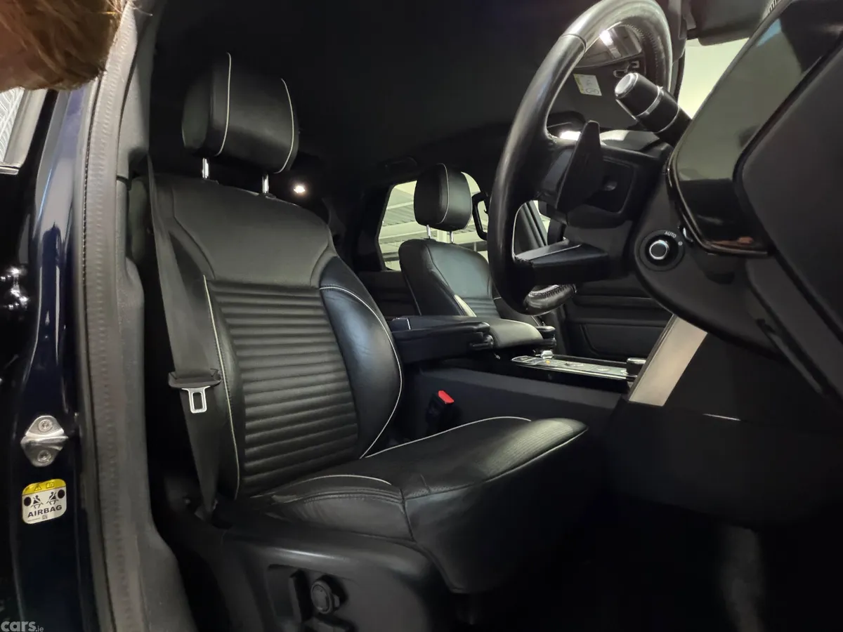 Land Rover Discovery SUV, Diesel, 2020, Blue