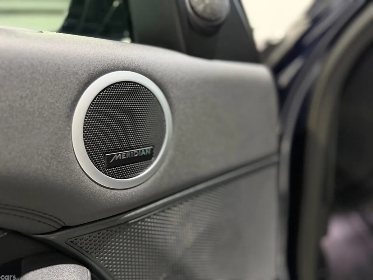 Land Rover Discovery SUV, Diesel, 2020, Blue