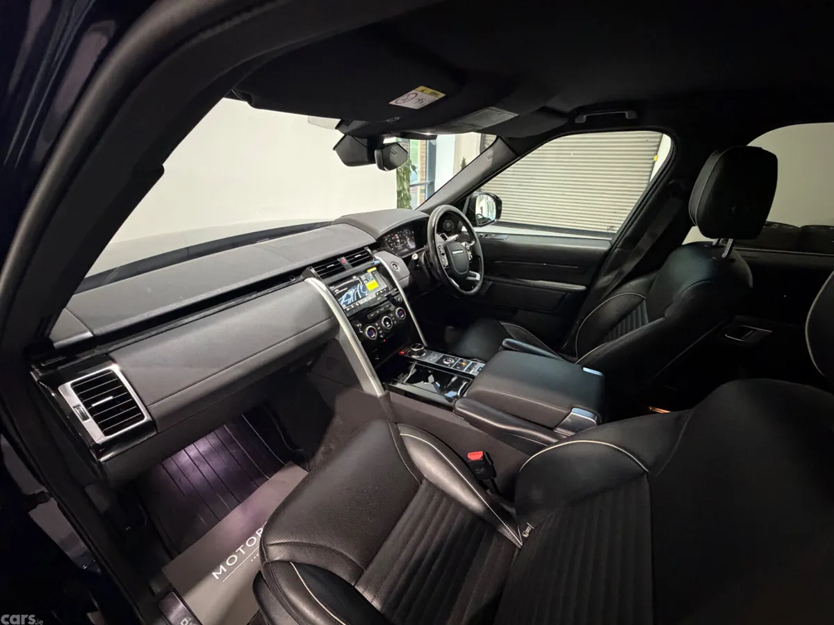 Land Rover Discovery SUV, Diesel, 2020, Blue