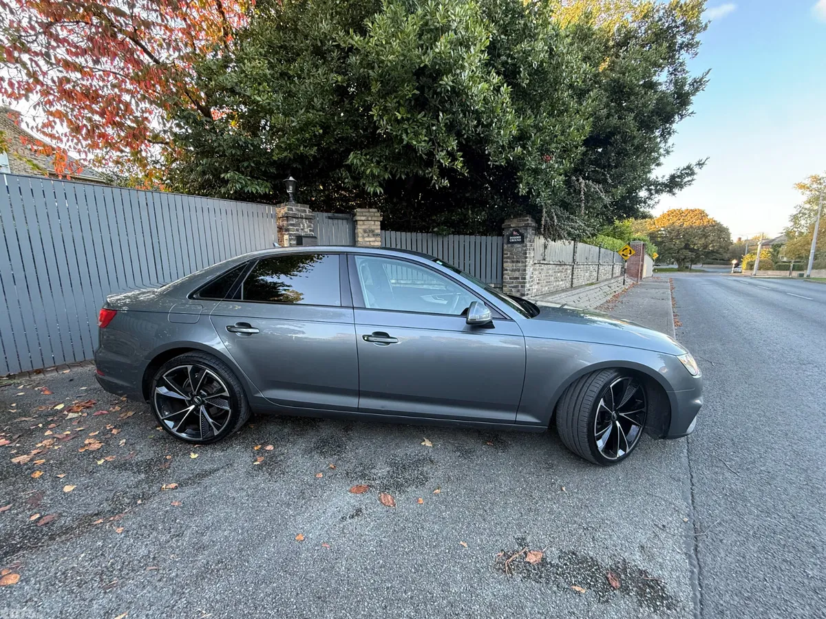 Audi A4 Saloon, Diesel, 2019, Grey
