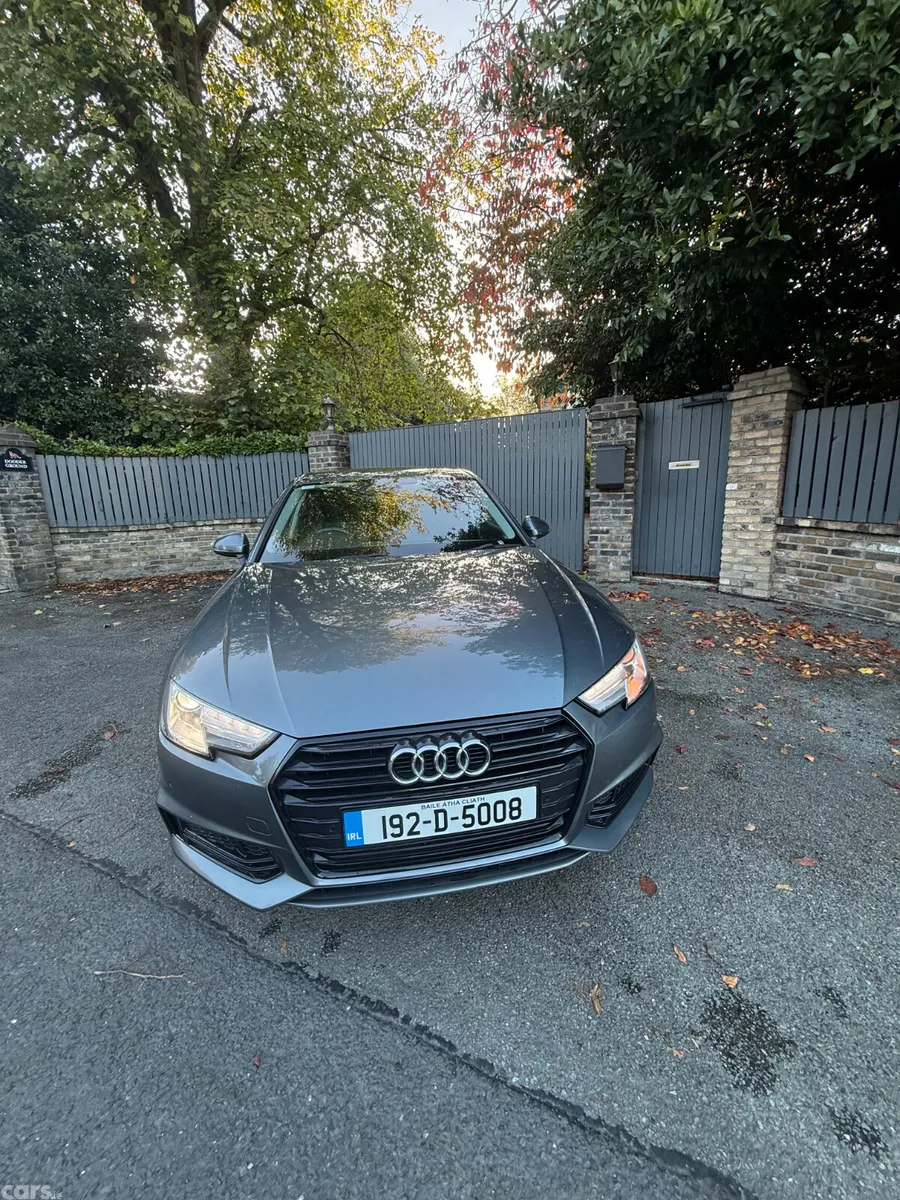 Audi A4 Saloon, Diesel, 2019, Grey