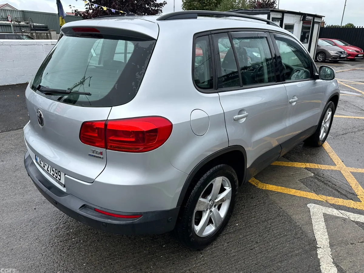 Volkswagen Tiguan SUV, Diesel, 2012, Silver