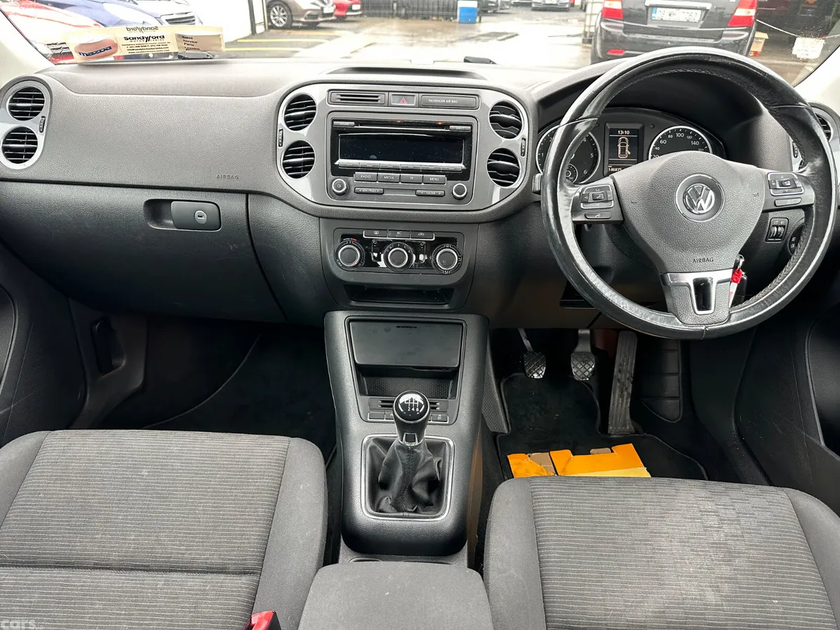 Volkswagen Tiguan SUV, Diesel, 2012, Silver