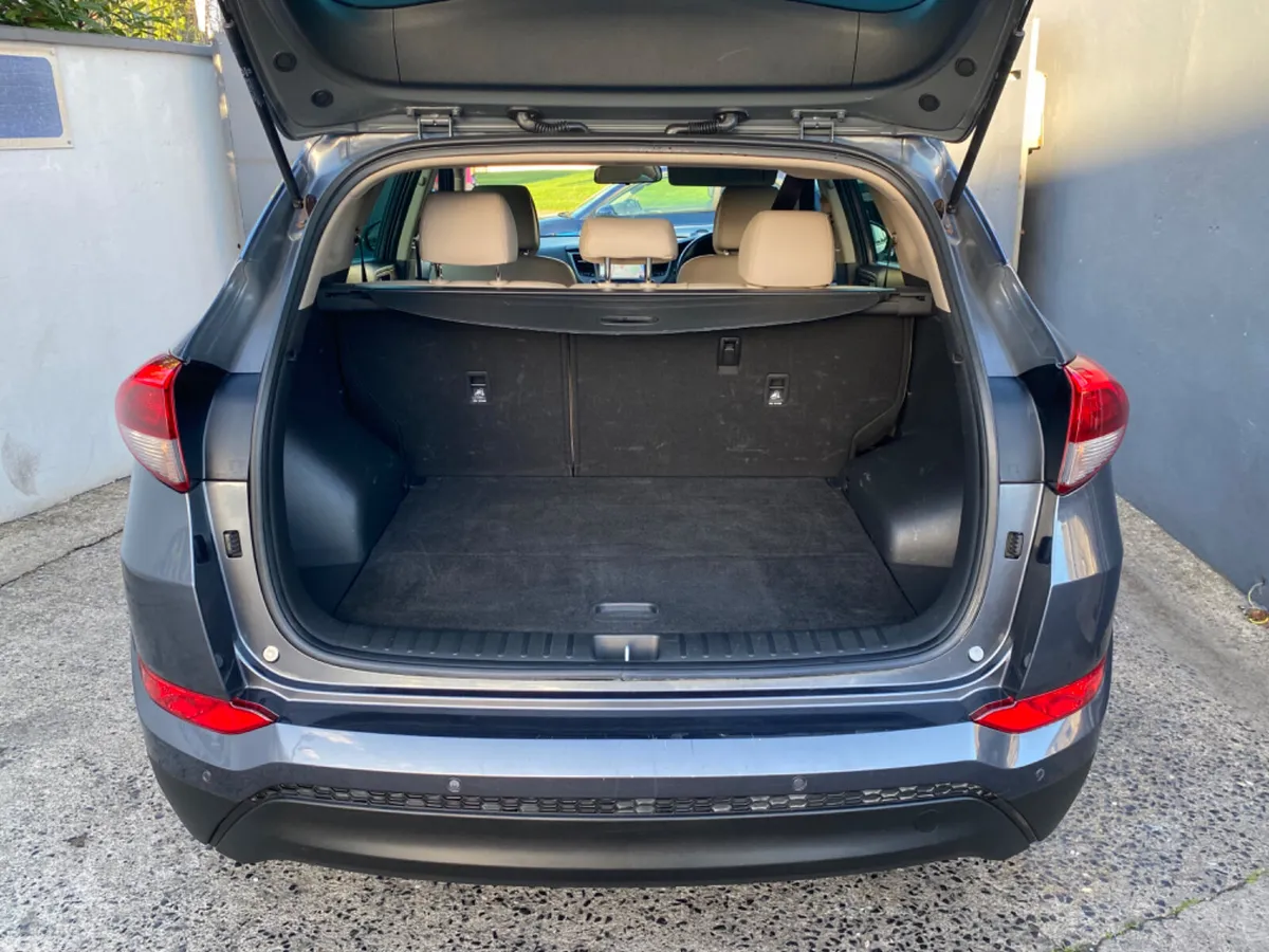 Hyundai Tucson SUV, Diesel, 2018, Grey