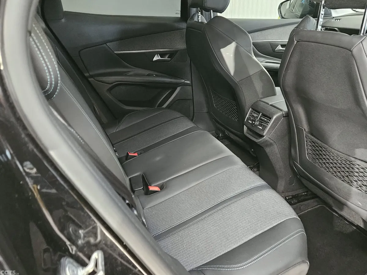 Peugeot 3008 SUV, Diesel, 2022, Black