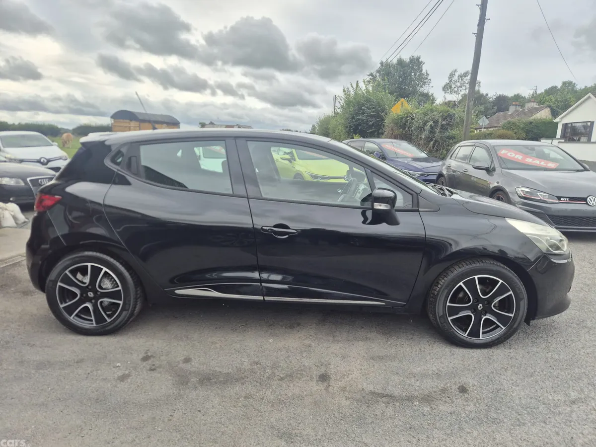 Renault Clio Hatchback, Petrol, 2016, Black
