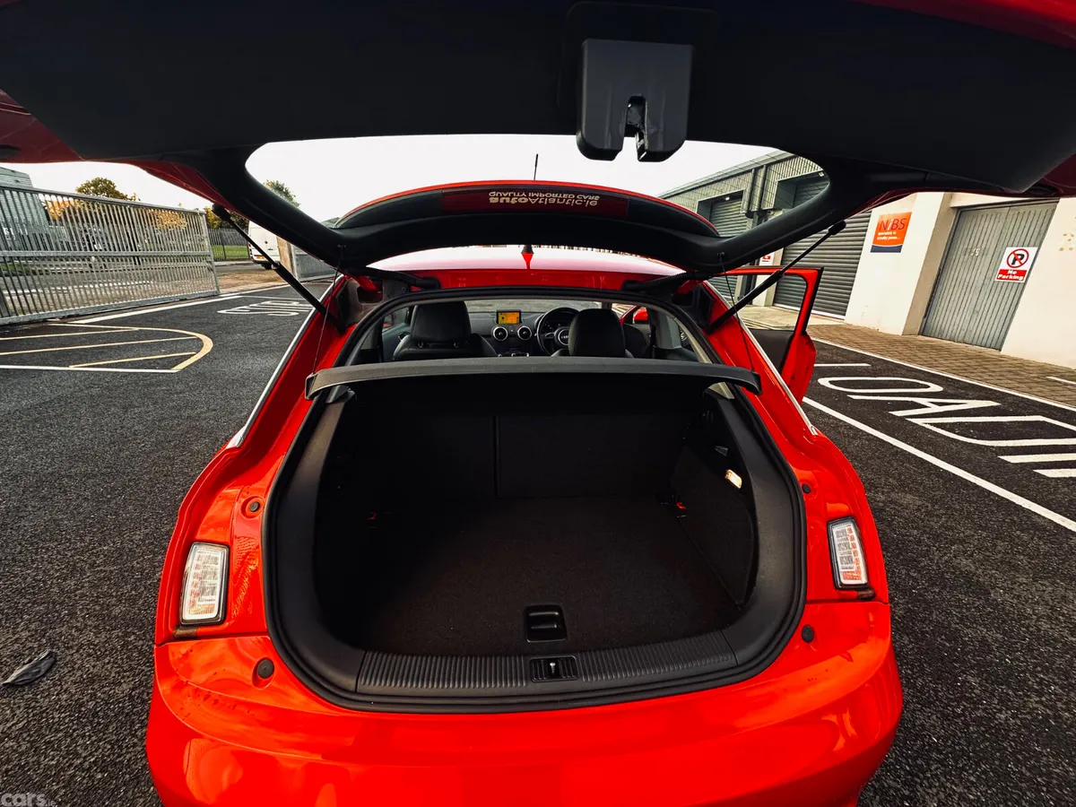 Audi A1 Hatchback, Petrol, 2011, Red