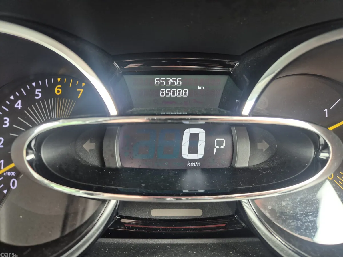 Renault Clio Hatchback, Petrol, 2015, Blue