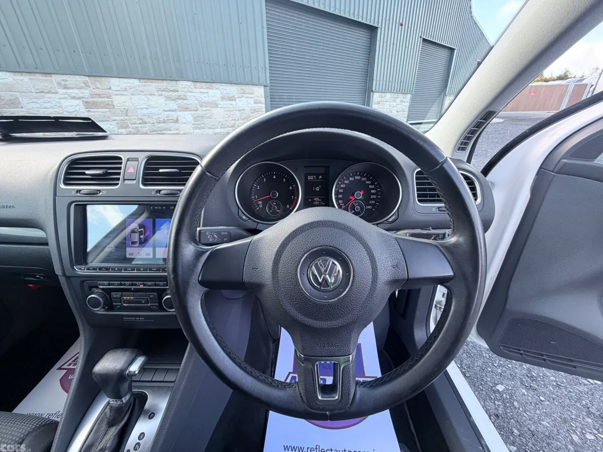 Volkswagen Golf Hatchback, Petrol, 2011, White