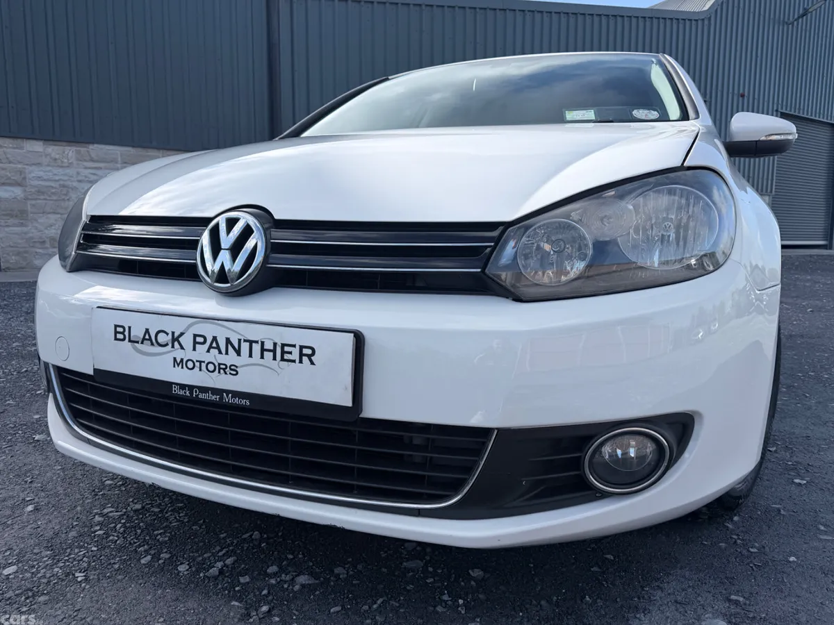 Volkswagen Golf Hatchback, Petrol, 2011, White