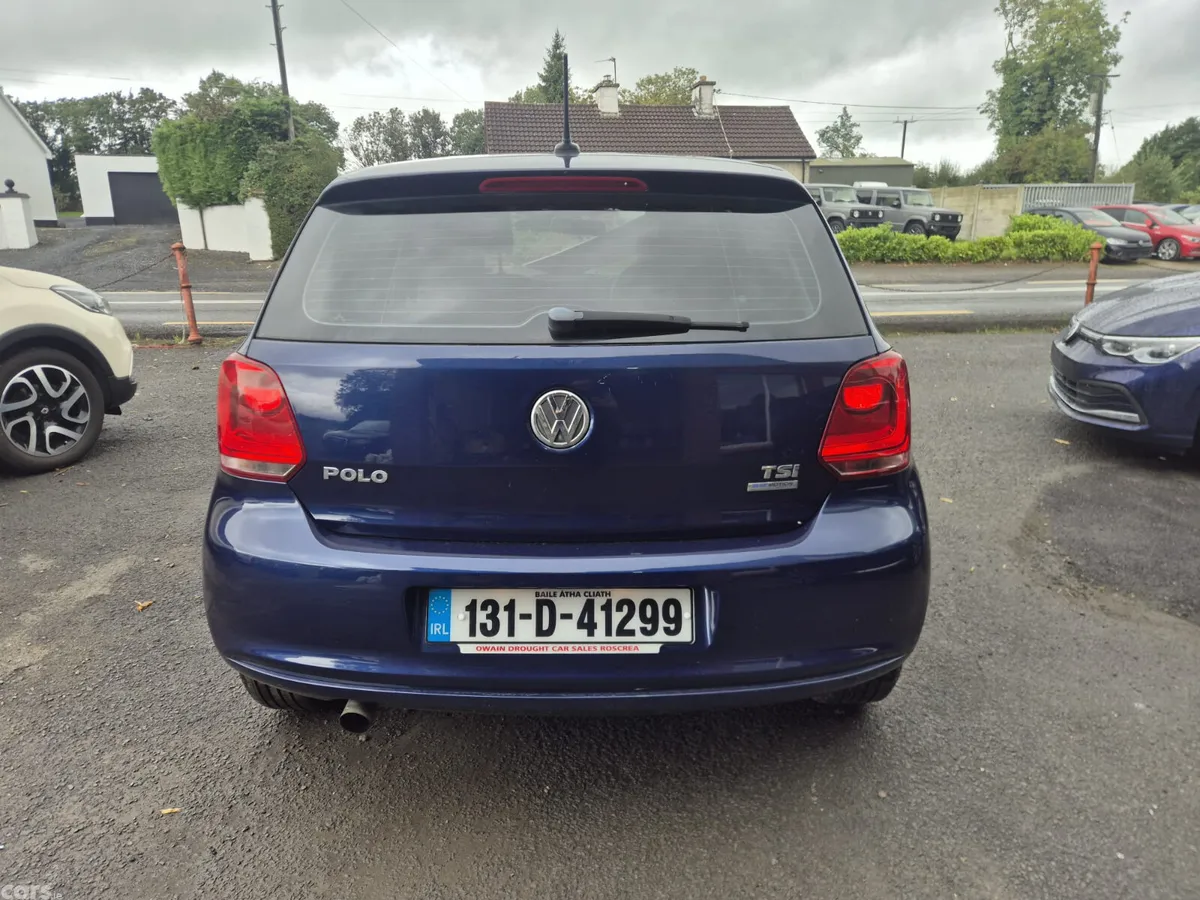 Volkswagen Polo Hatchback, Petrol, 2013, Blue