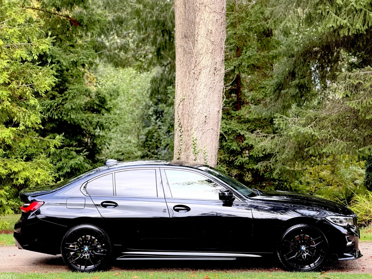 BMW 3-Series Saloon, Diesel, 2022, Black