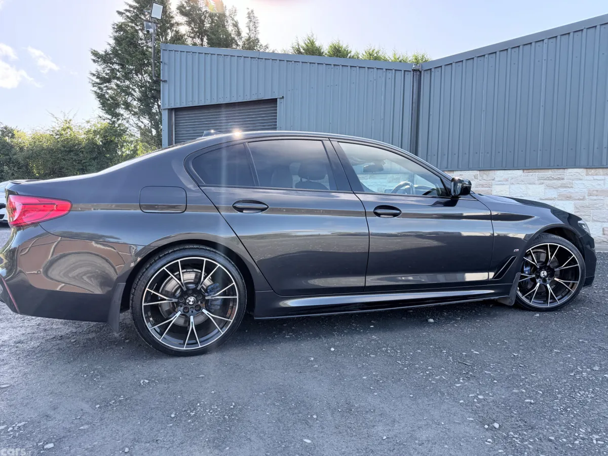 BMW 5-Series Saloon, Petrol Plug-in Hybrid, 2020, Grey