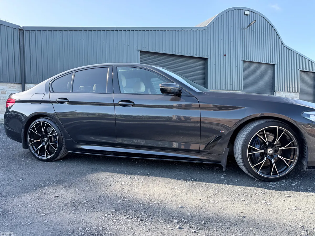 BMW 5-Series Saloon, Petrol Plug-in Hybrid, 2020, Grey