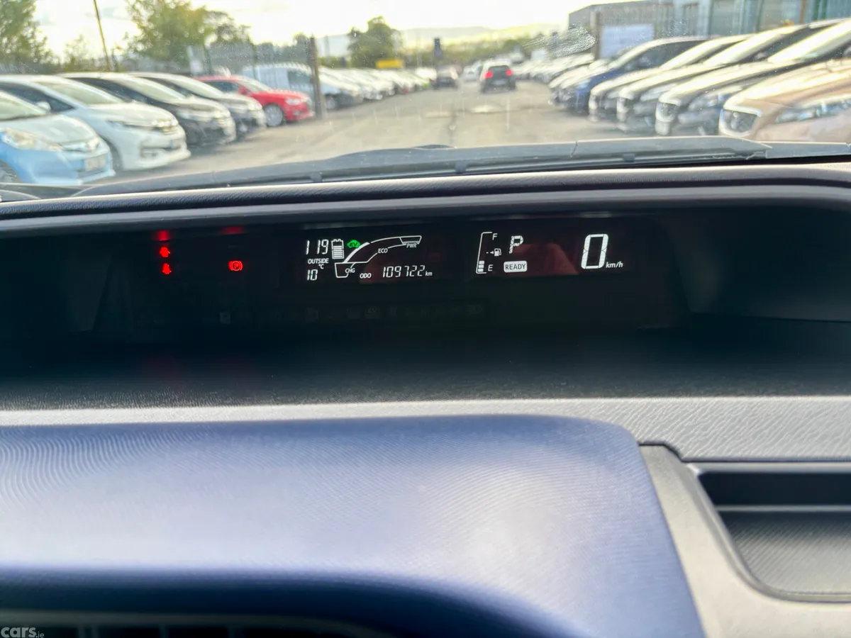 Toyota Aqua Hatchback, Petrol Hybrid, 2016, Brown