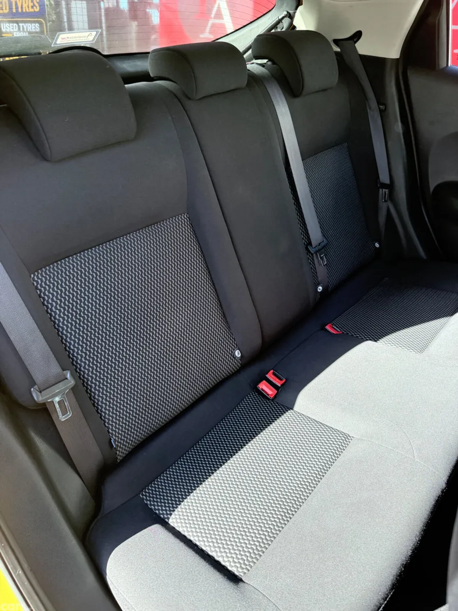 Nissan Juke SUV, Petrol, 2015, Yellow