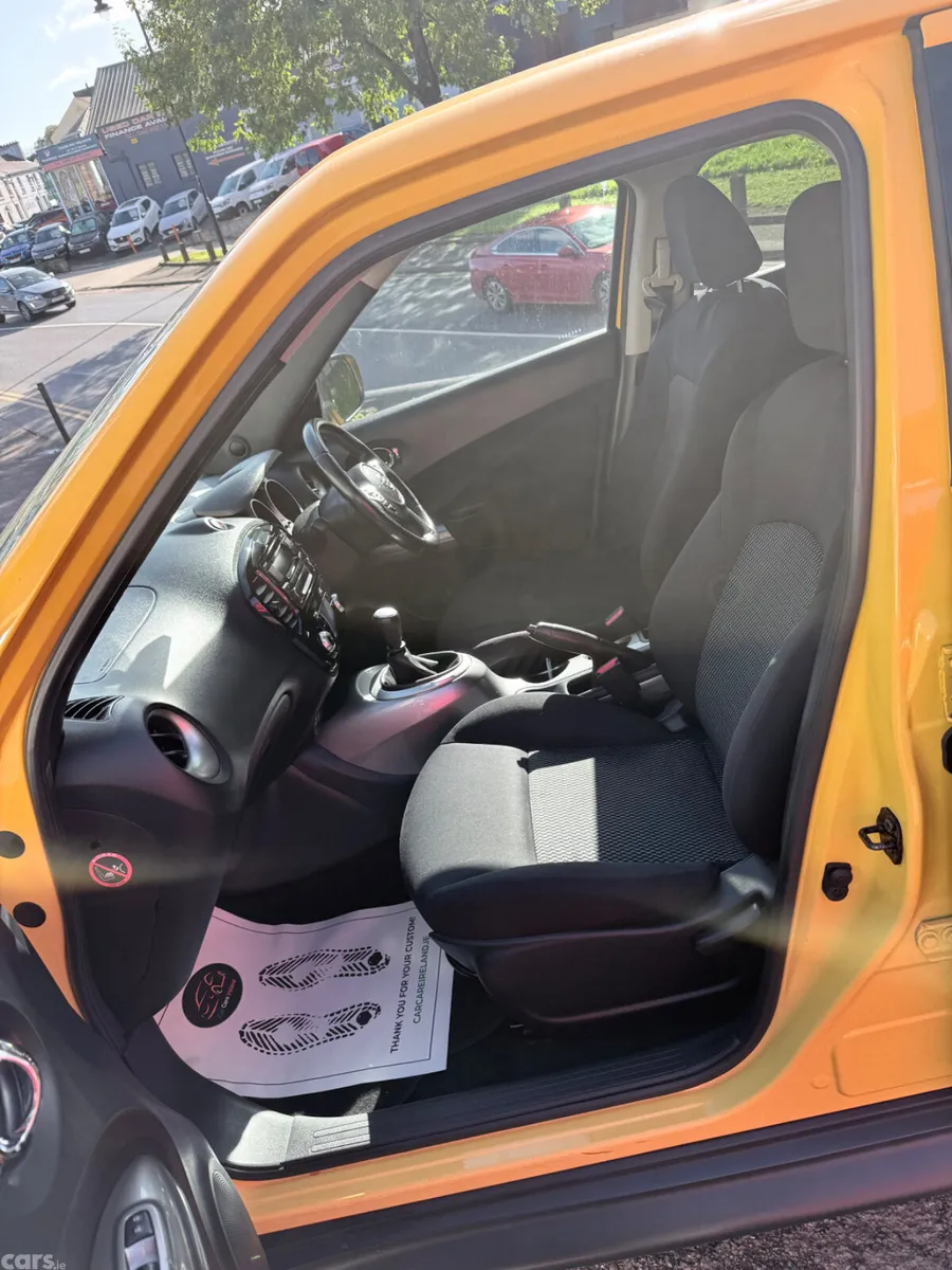 Nissan Juke SUV, Petrol, 2015, Yellow
