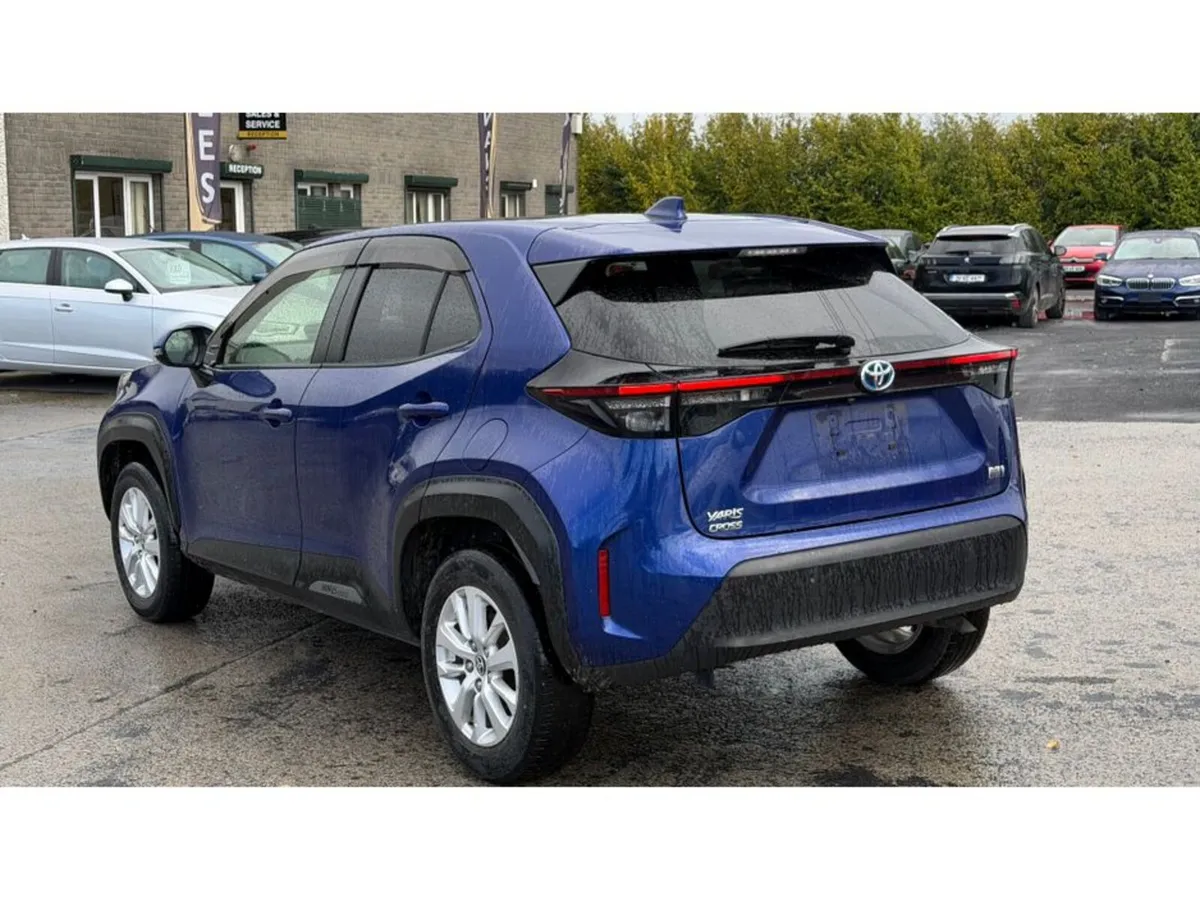 Toyota Yaris Cross SUV, Petrol Hybrid, 2021, Blue