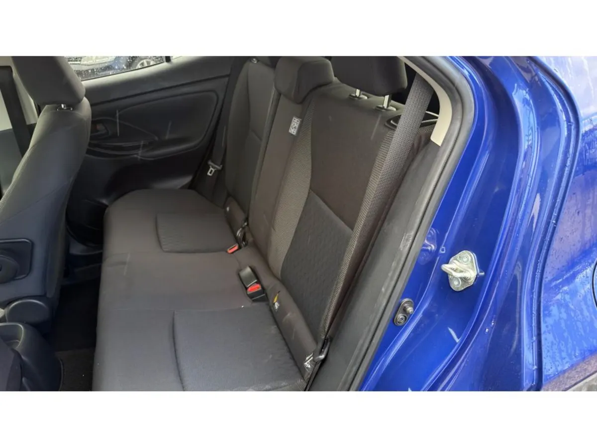 Toyota Yaris Cross SUV, Petrol Hybrid, 2021, Blue