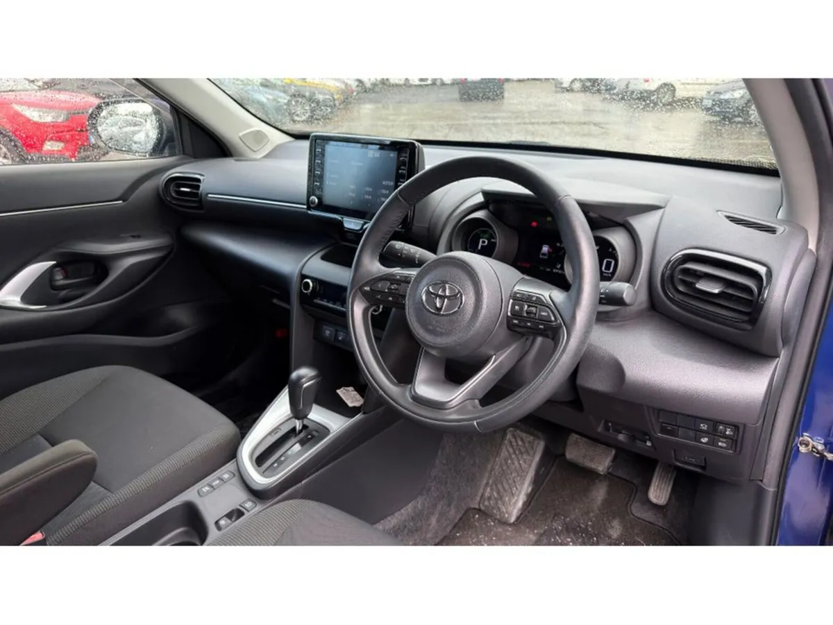 Toyota Yaris Cross SUV, Petrol Hybrid, 2021, Blue