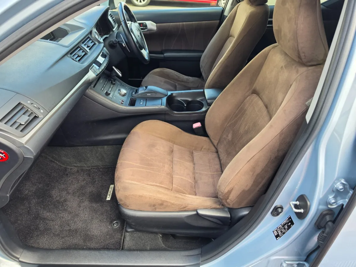 Lexus CT Hatchback, Petrol Hybrid, 2012, Blue