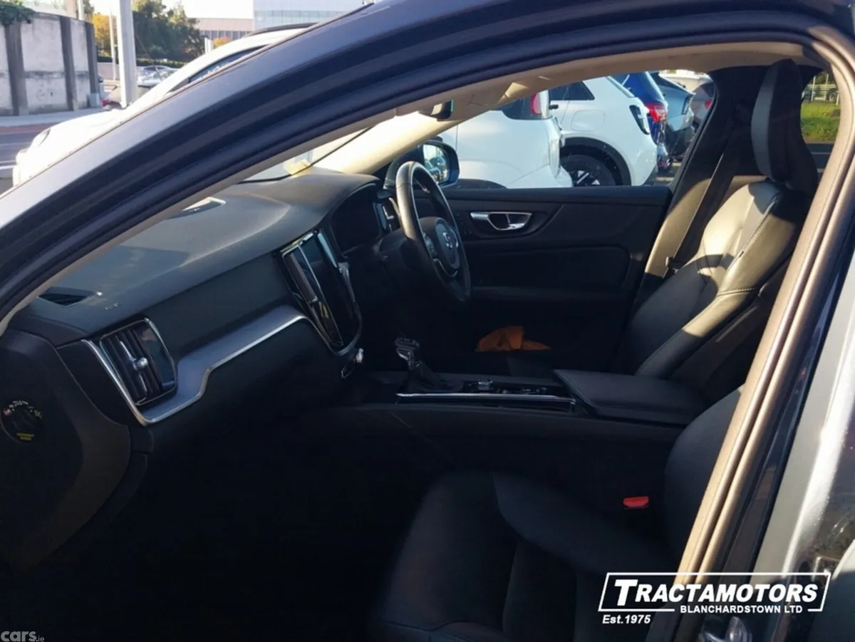 Volvo V60 Estate, Diesel, 2021, Blue