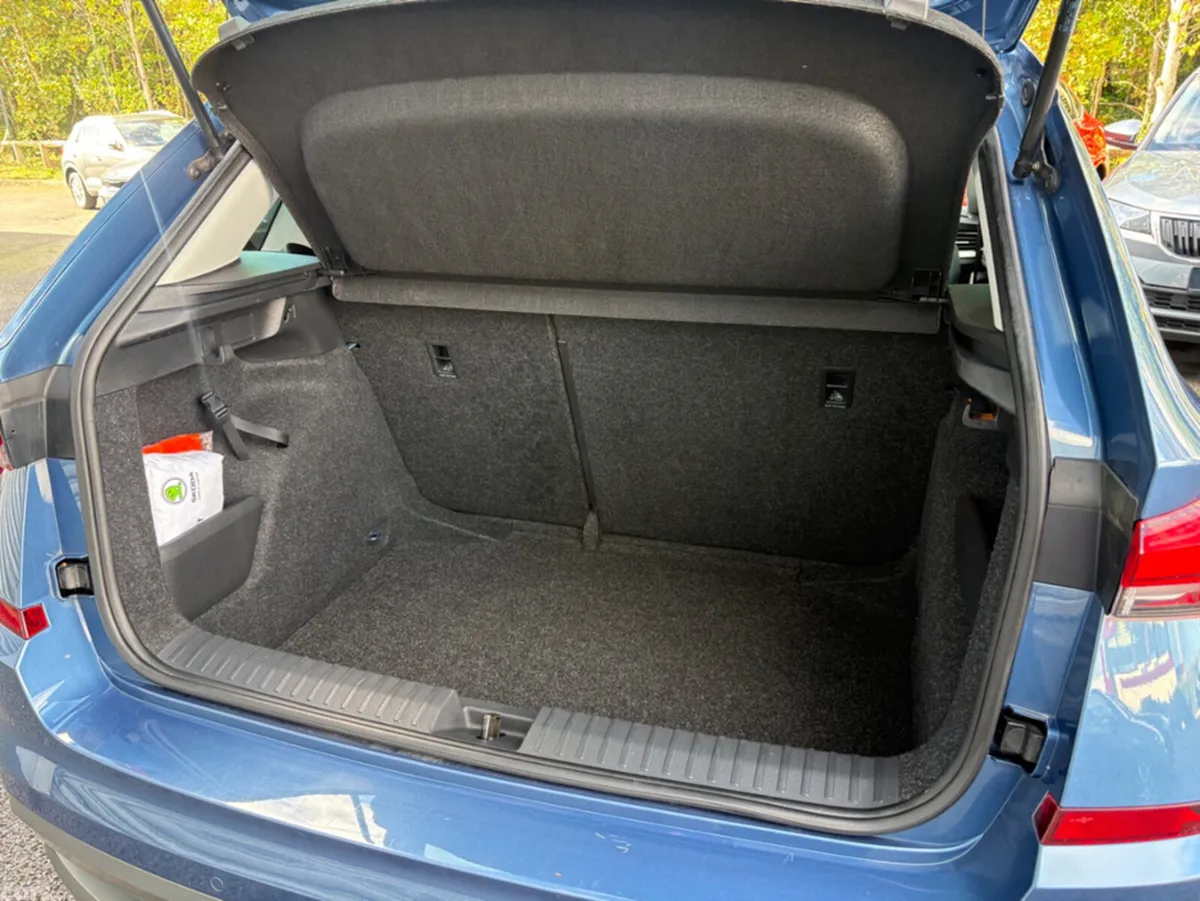 Skoda Kamiq Hatchback, Petrol, 2021, Blue