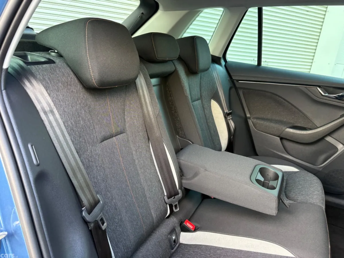 Skoda Kamiq Hatchback, Petrol, 2021, Blue