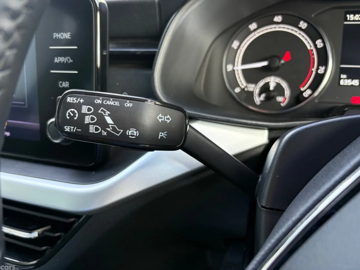 Skoda Kamiq Hatchback, Petrol, 2021, Blue