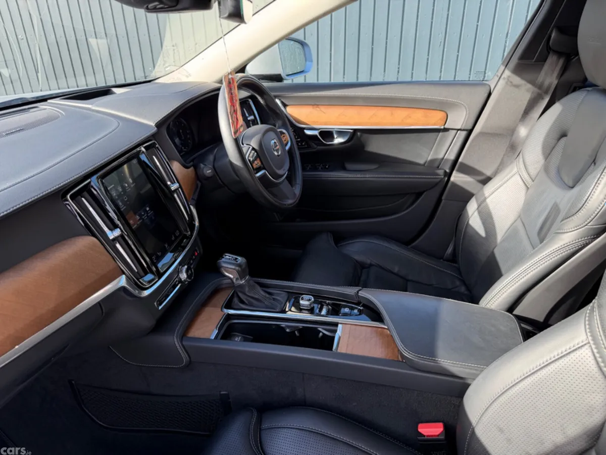 Volvo V90 Estate, Diesel, 2019, Silver